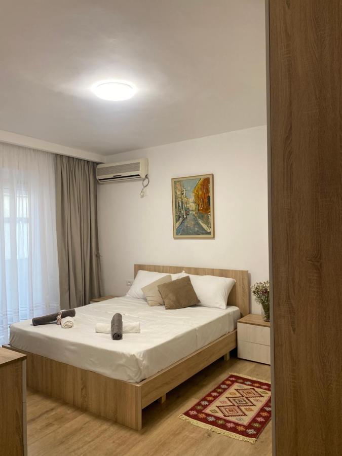 Central Welcoming Apartment In Тирана Екстериор снимка