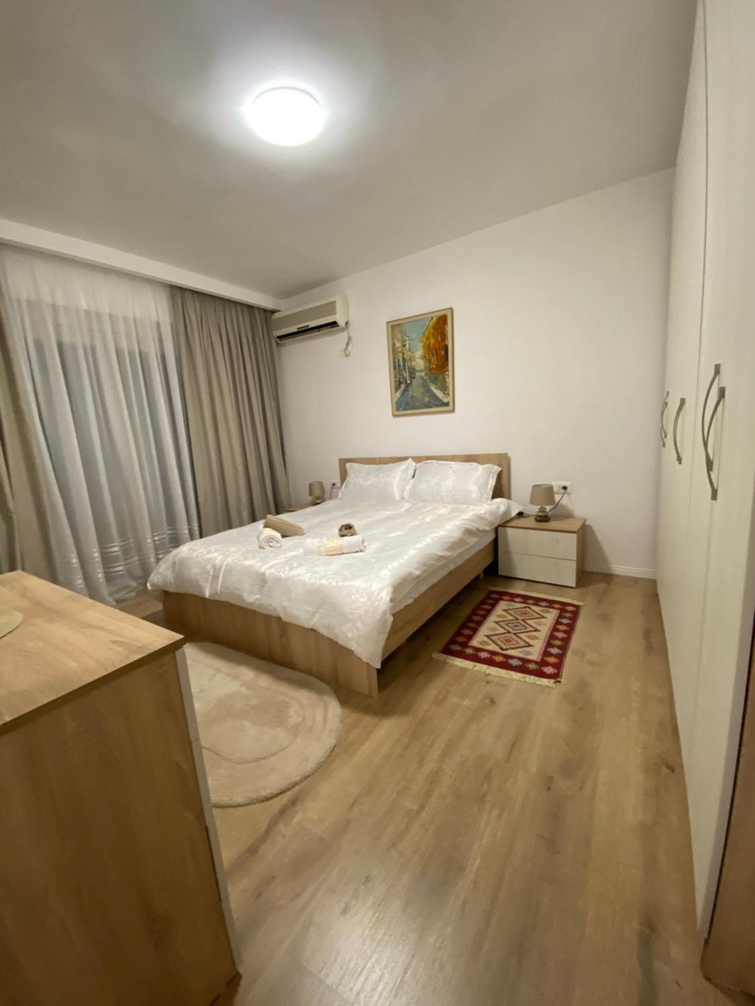 Central Welcoming Apartment In Тирана Екстериор снимка