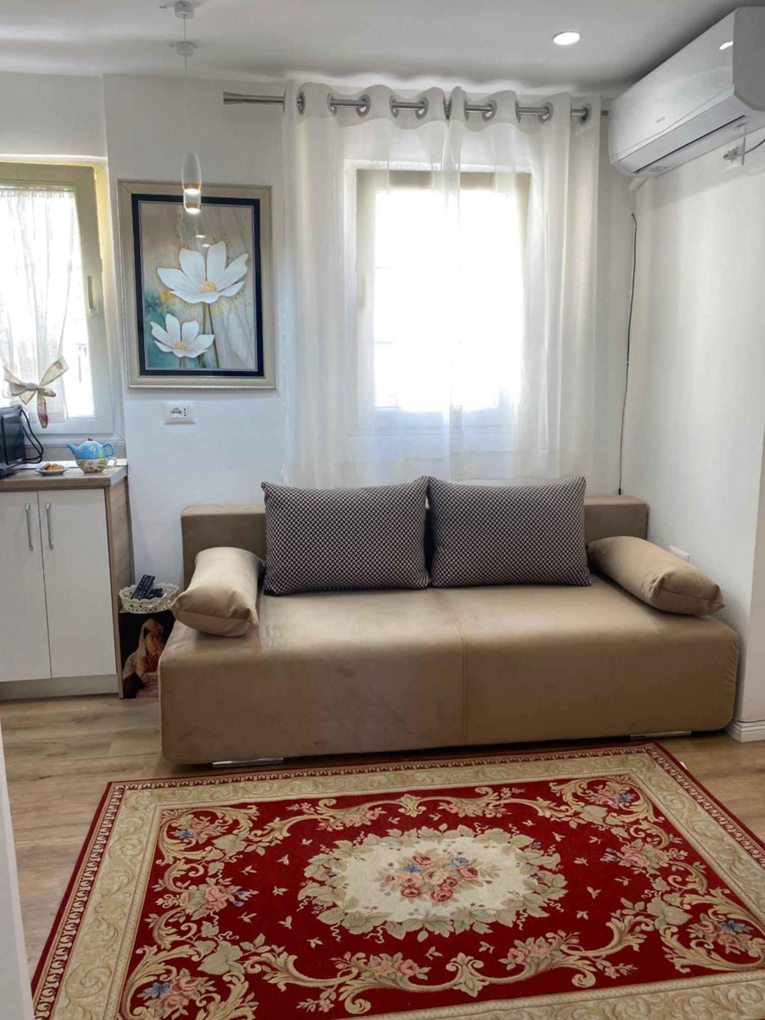 Central Welcoming Apartment In Тирана Екстериор снимка