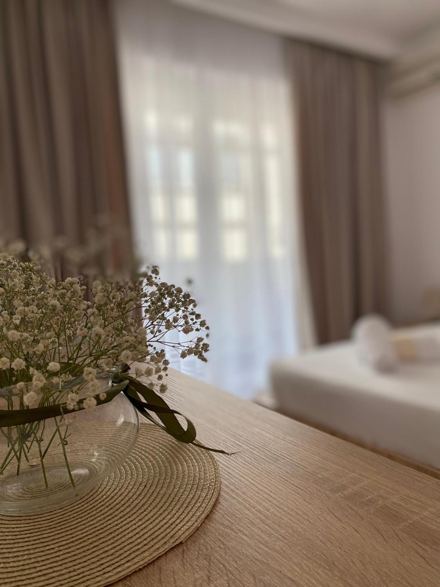 Central Welcoming Apartment In Тирана Екстериор снимка